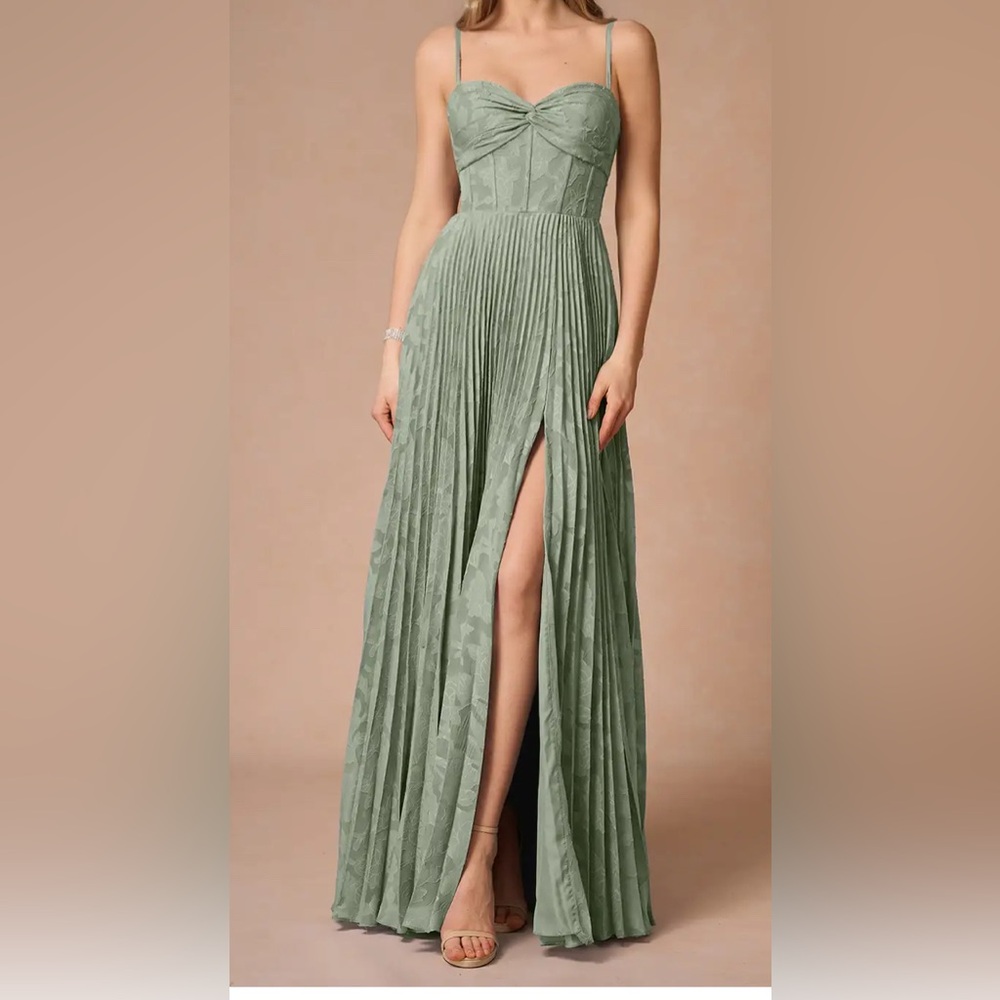 AZAZIE Akiko Pleated Maxi Formal Dress | Pistachio Green | NWT | Size 14